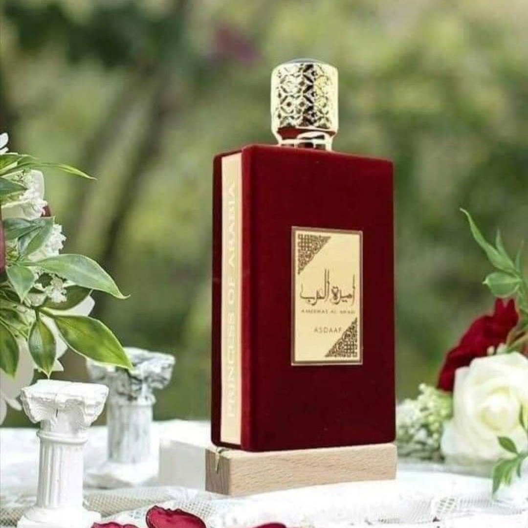 Ameerat Al Arab Lattafa perfume árabe feminino intenso e luxuoso, com notas florais, doces e amadeiradas. Sofisticação e presença marcante.