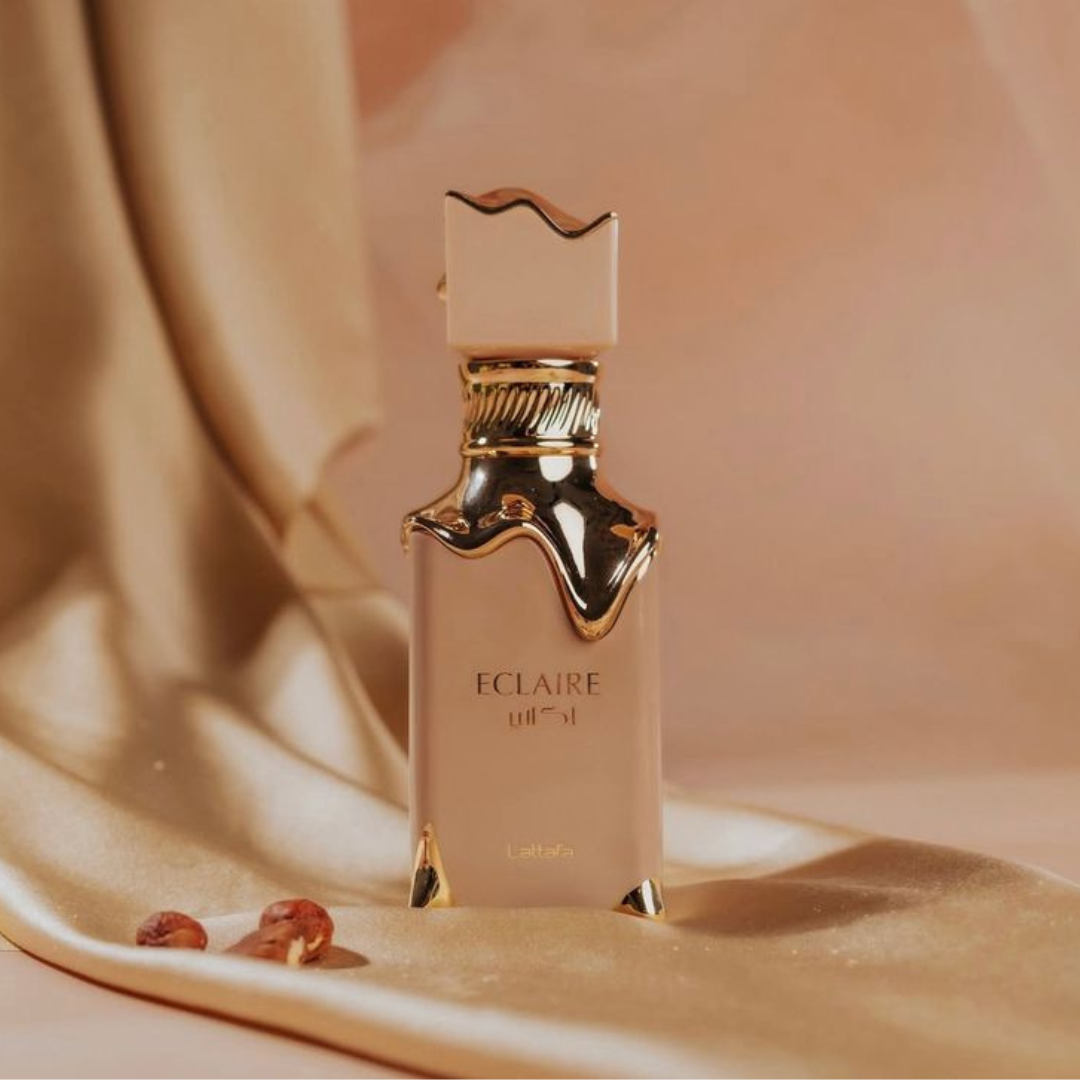 Lattafa Eclaire perfume árabe feminino doce e sofisticado. Essência envolvente com flores, baunilha e almíscar. Fixação intensa e luxuosa.