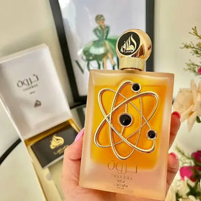 Perfume Árabe Feminino Tharwah Gold Lattafa Eau De Parfum - 100ml